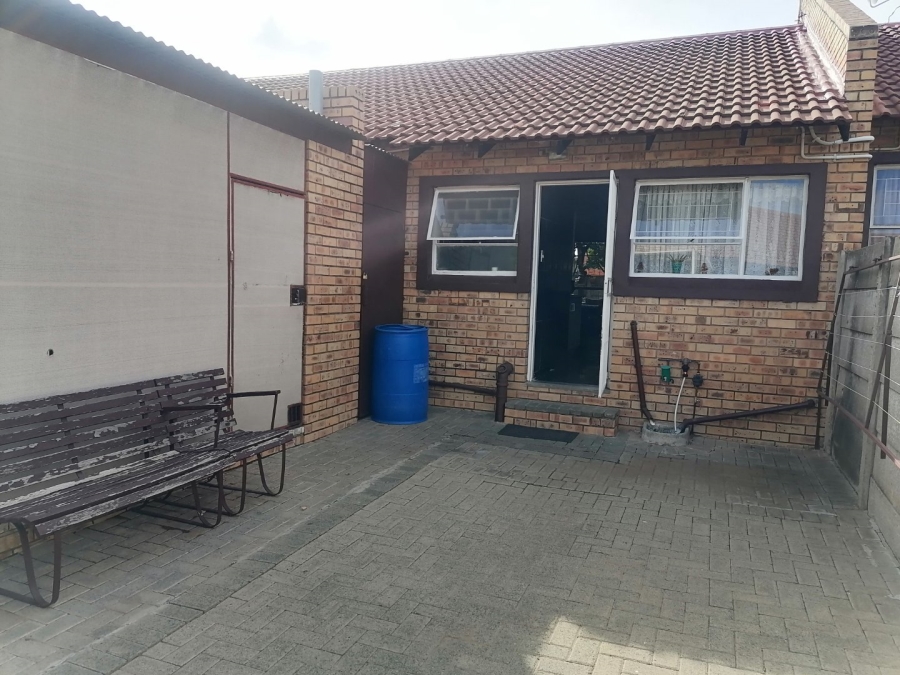 2 Bedroom Property for Sale in Fauna Free State